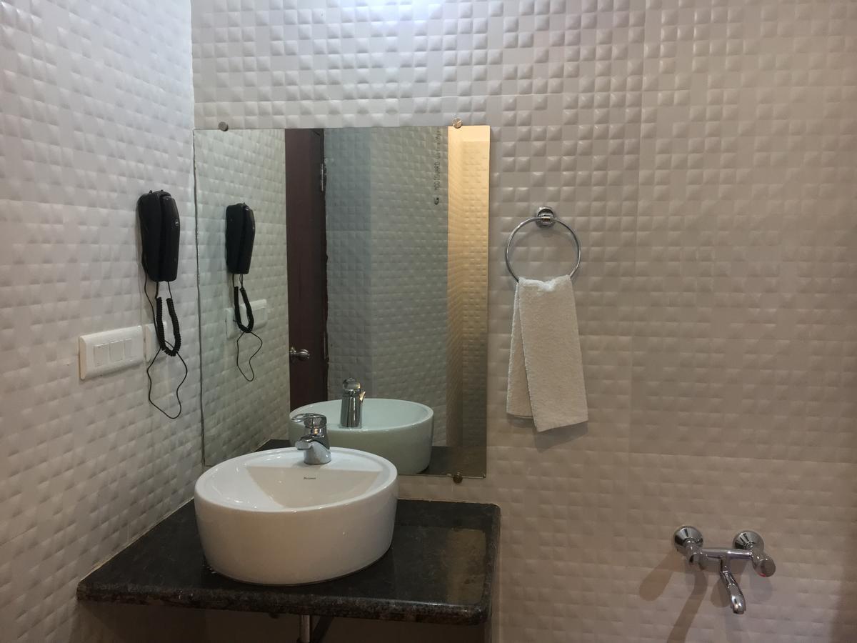 Indo Hokke Hotel Раджгір Екстер'єр фото
