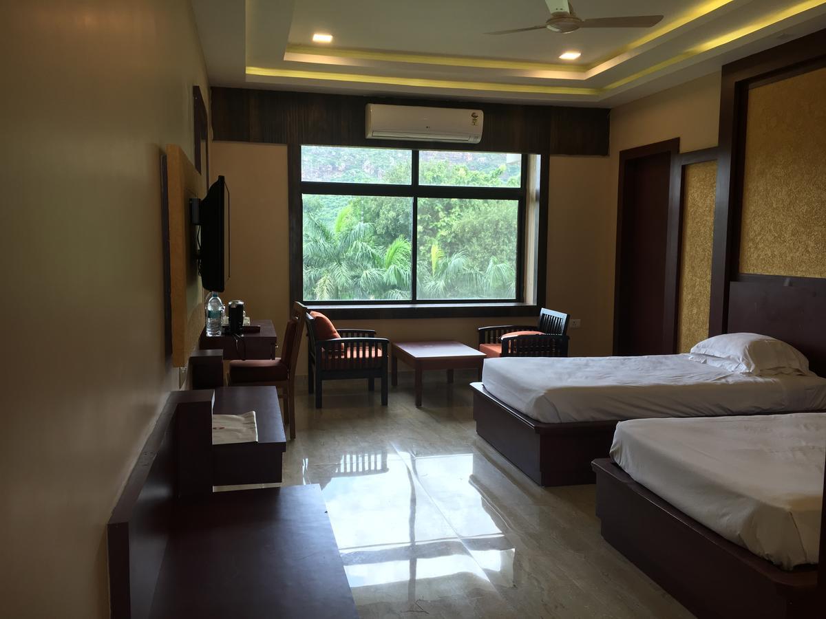 Indo Hokke Hotel Раджгір Екстер'єр фото