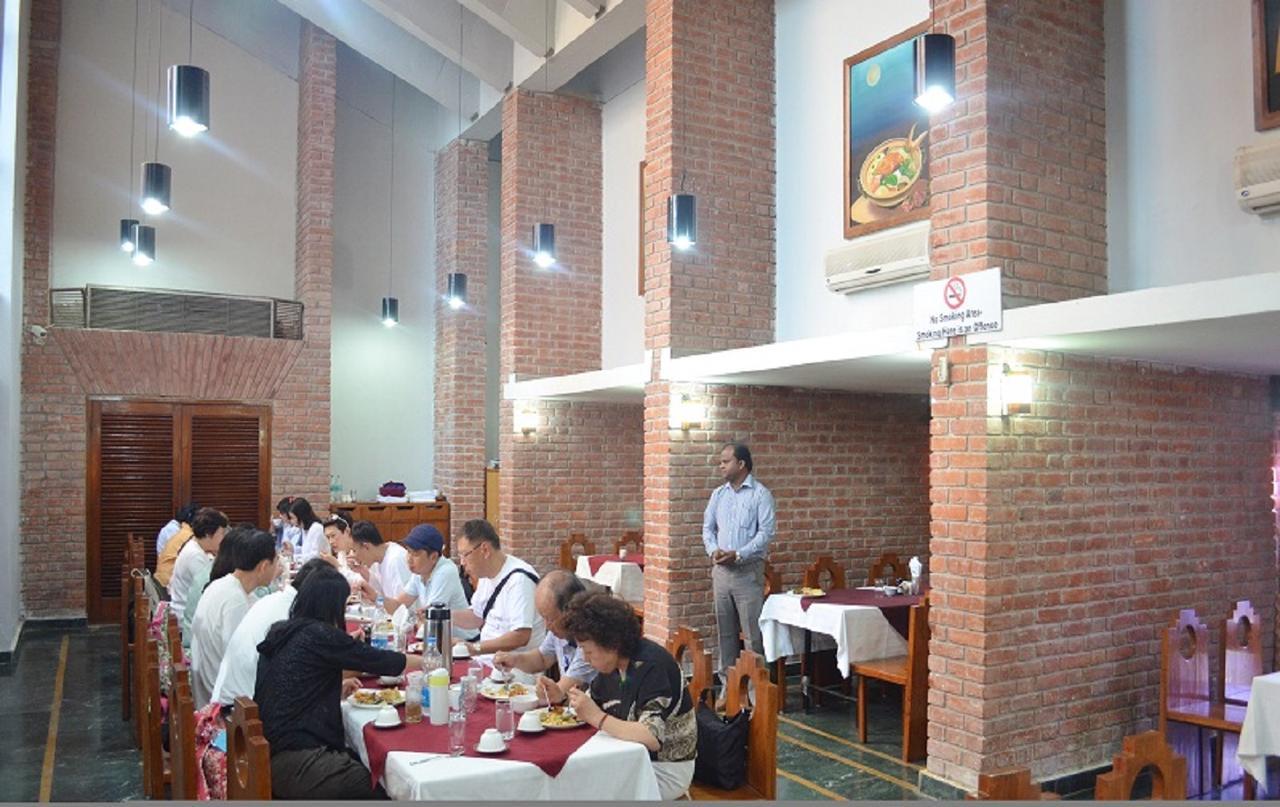 Indo Hokke Hotel Раджгір Екстер'єр фото